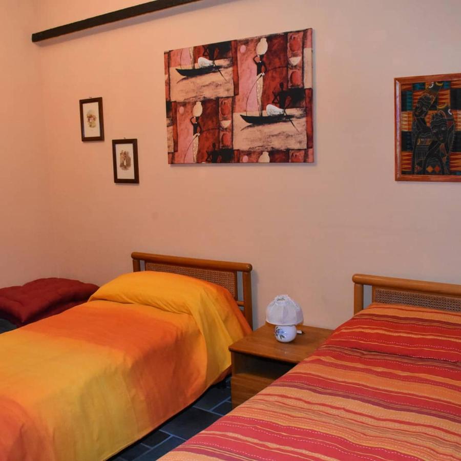 Bed and Breakfast La Casa Di Enzo Lequio Tanaro Exterior foto